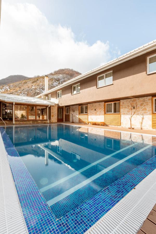 Hotel Sport, Resort Μαύροβο Εξωτερικό φωτογραφία